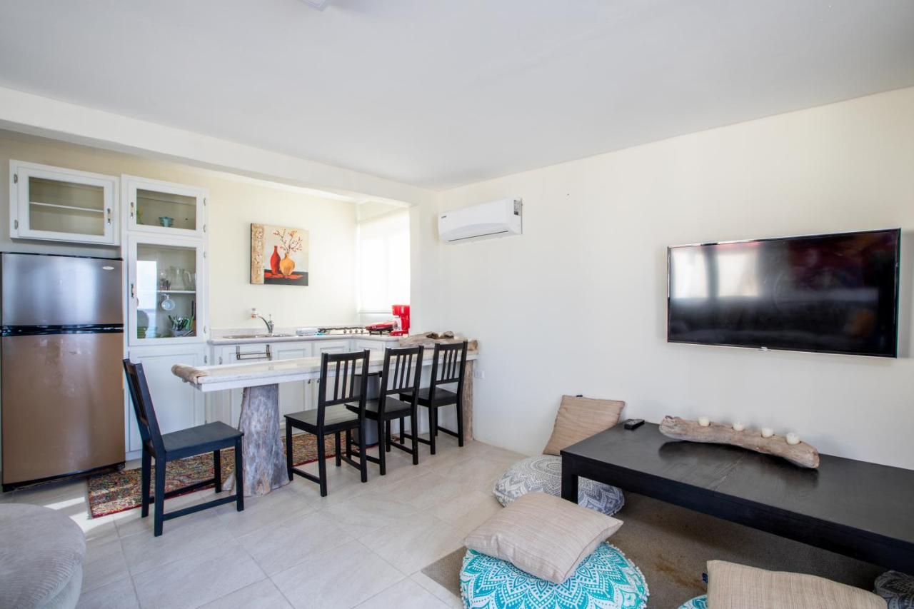 Serene By The Sea Savaneta Exterior photo
