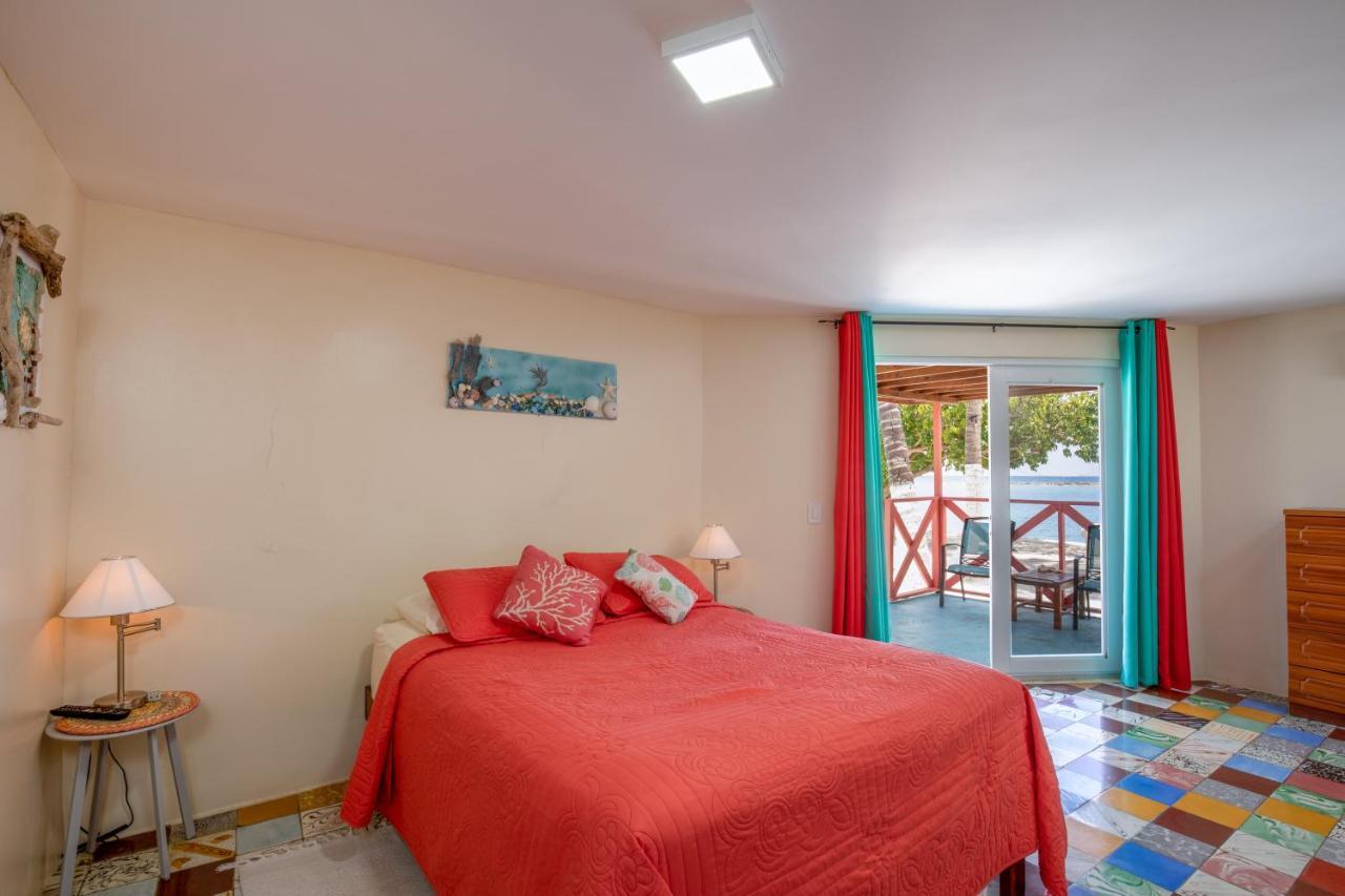 Serene By The Sea Savaneta Exterior photo