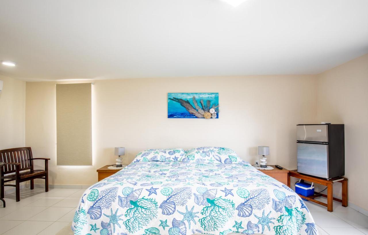 Serene By The Sea Savaneta Exterior photo